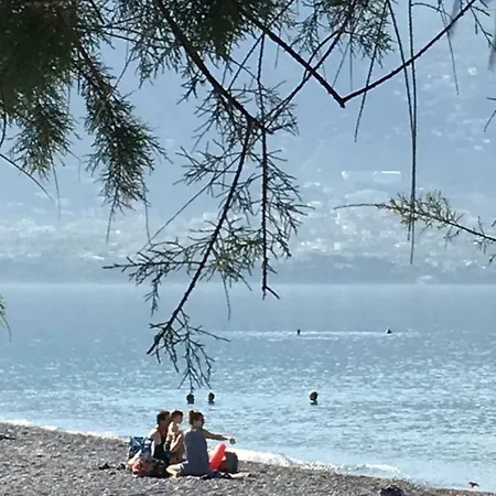 דירה On The Eastern Beach Of קלמאטה